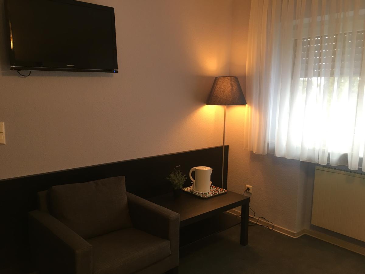 Zip Hotel Lingenfeld Esterno foto
