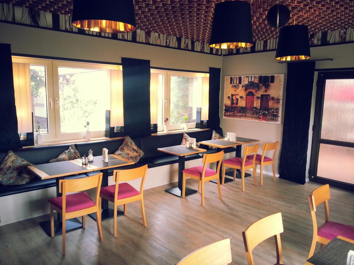 Zip Hotel Lingenfeld Esterno foto